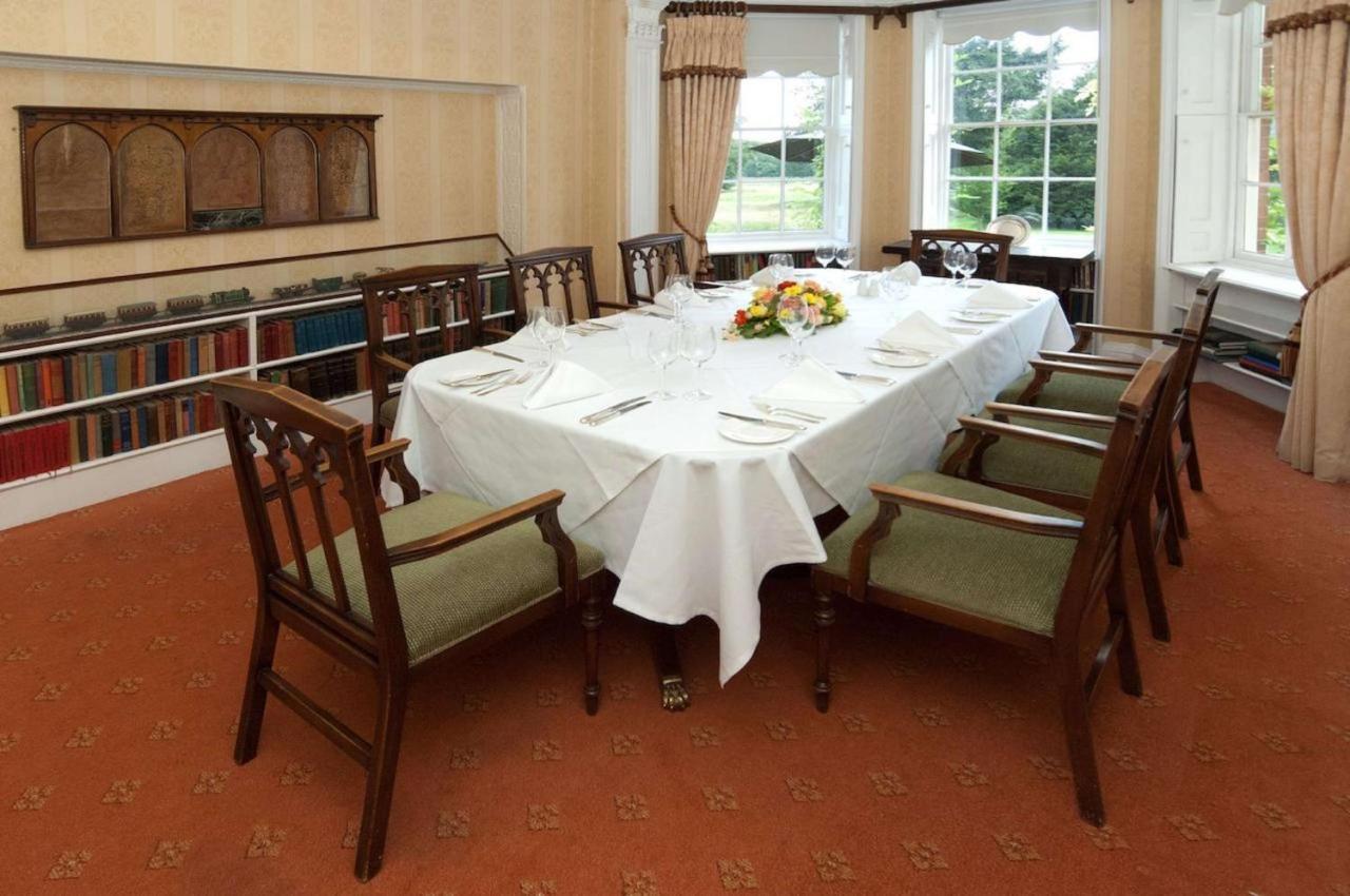 Flitwick Manor Hotel Eksteriør bilde