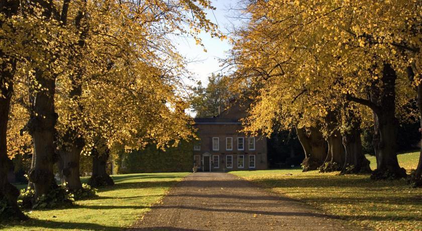Flitwick Manor Hotel Eksteriør bilde